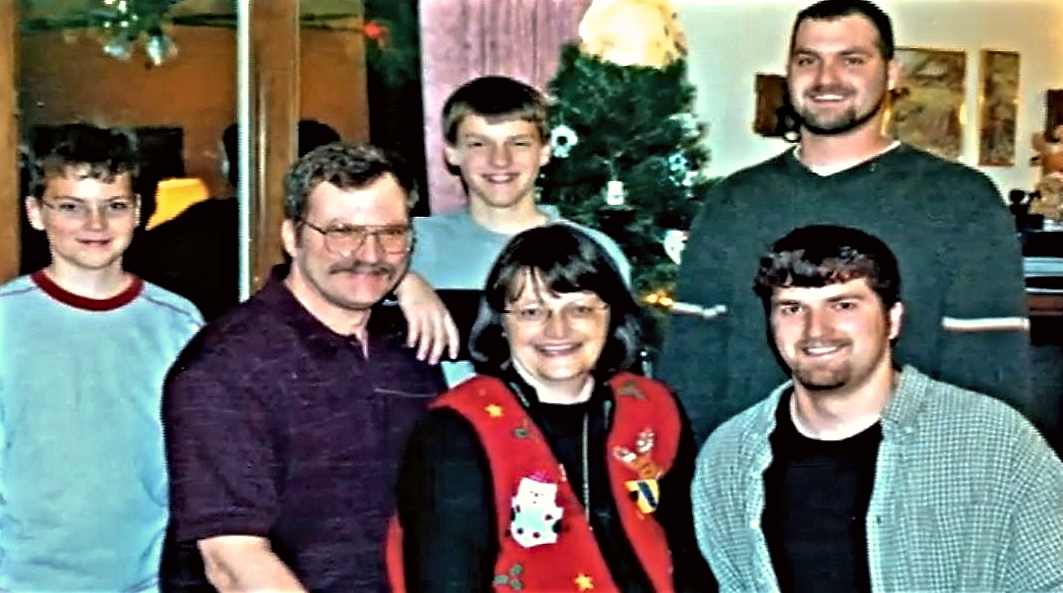 Dan Clause family holiday picture